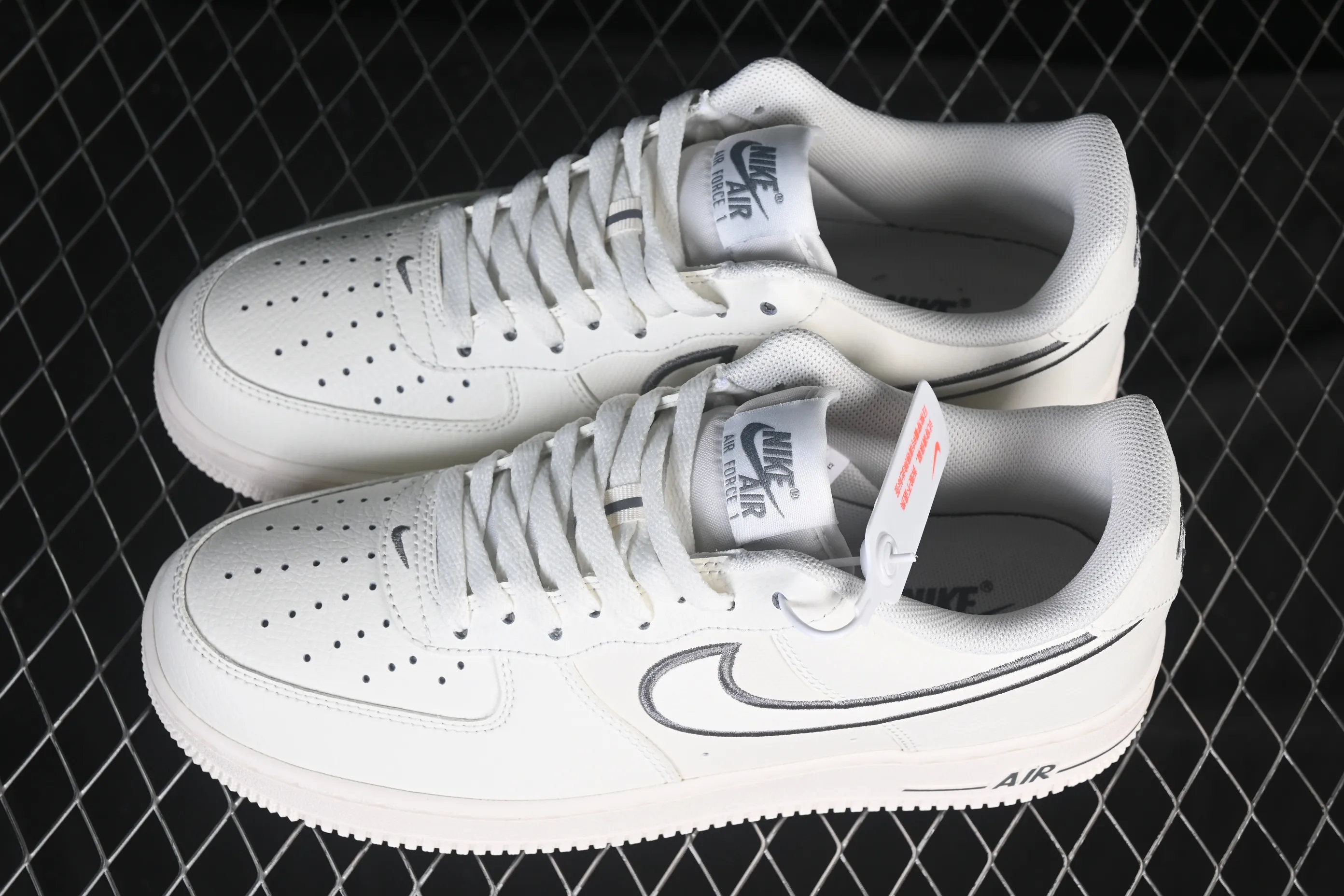 All categories Nk Air Force 1 Air Force series Nk Air Force 1 Low Air Force low-top Nike Air Force 1'07 Low Air Force 1 low-top casual sneakers IB7677-101